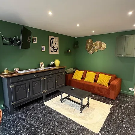 Cocon Proche Village Appartement *